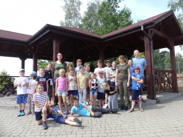 Gra terenowa 'Poznaj pszczele tajemnice' w GPCKiE w Plichtowie 2019, 